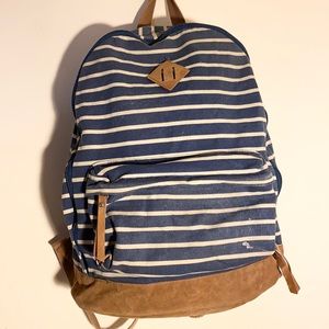 🔥 Blue & White Striped Backpack